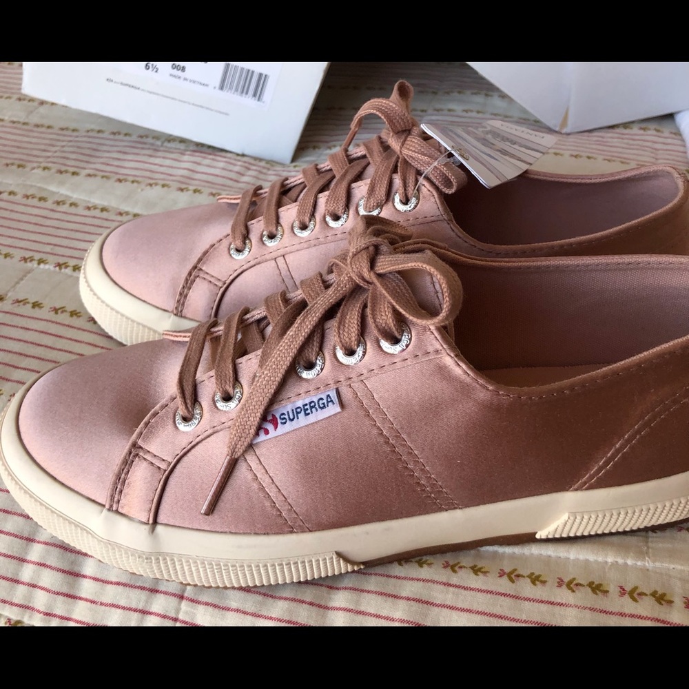 NWT Rose satin Superga’s
